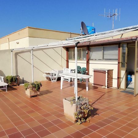 Alghero, Casa Di Roberto Luaran gambar