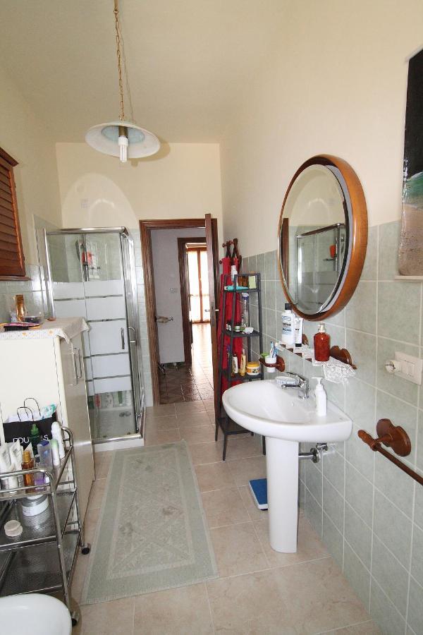 Alghero, Casa Di Roberto Luaran gambar