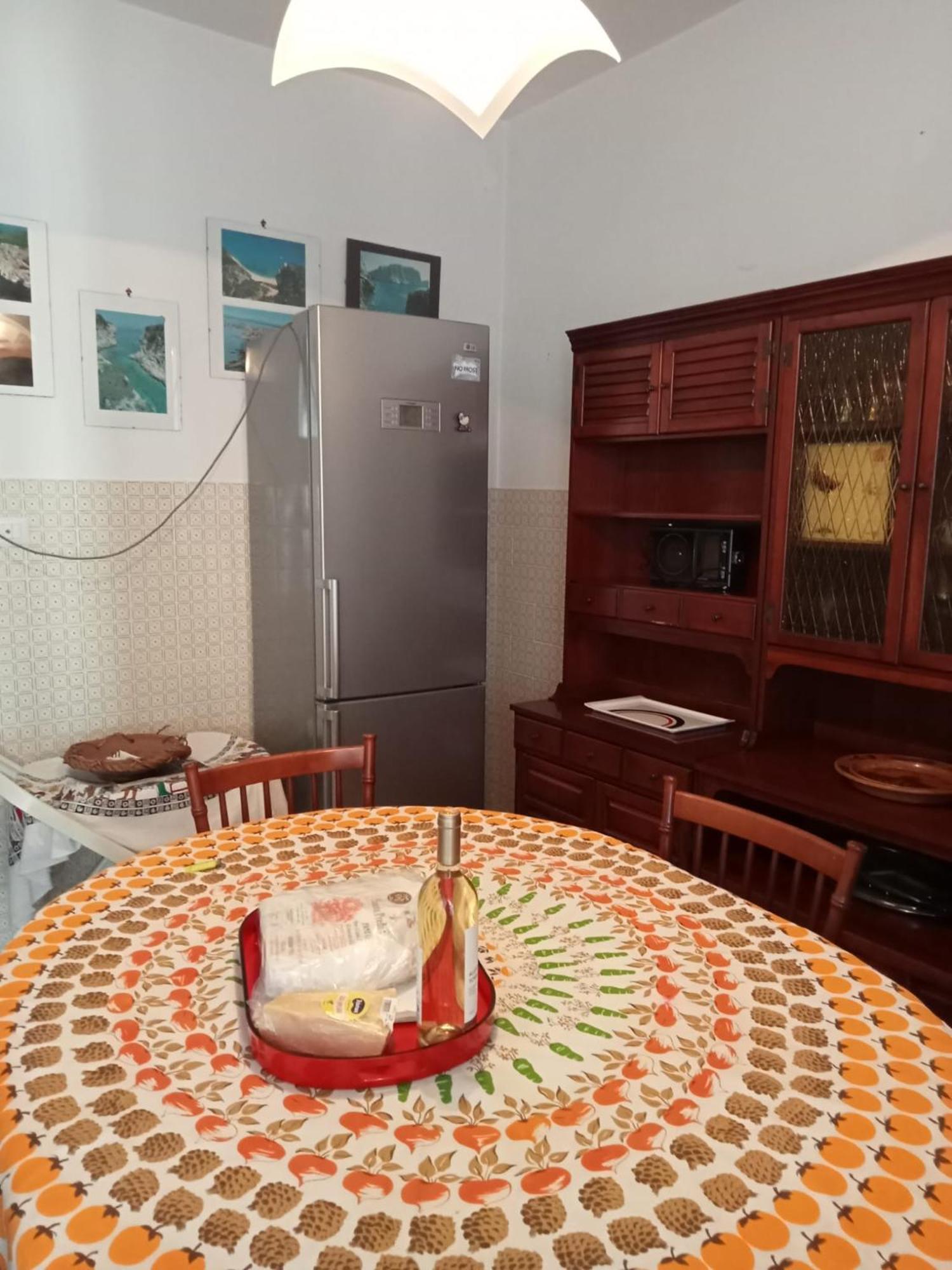 Alghero, Casa Di Roberto Luaran gambar